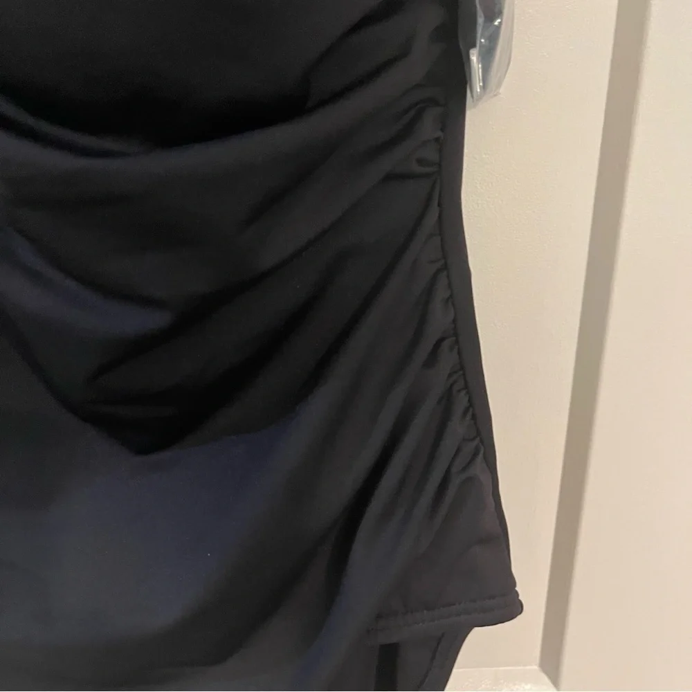 Michael Kors Black One Shoulder Underwire One Piece Swimsuit 8